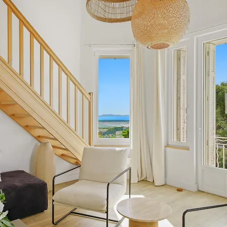 Duplex D'exception Face A La Hyères