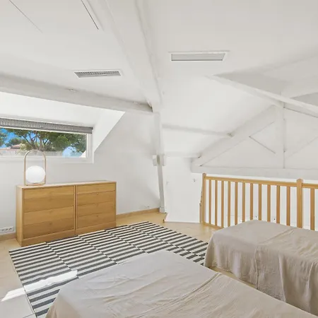 Duplex D'exception Face à La