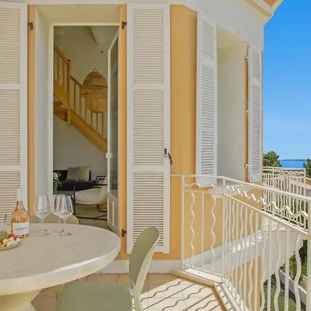 Διαμέρισμα Duplex D'exception Face A La *
